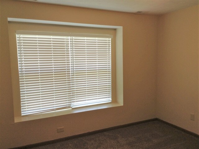 Building Photo - 16 Flamingo Ct
