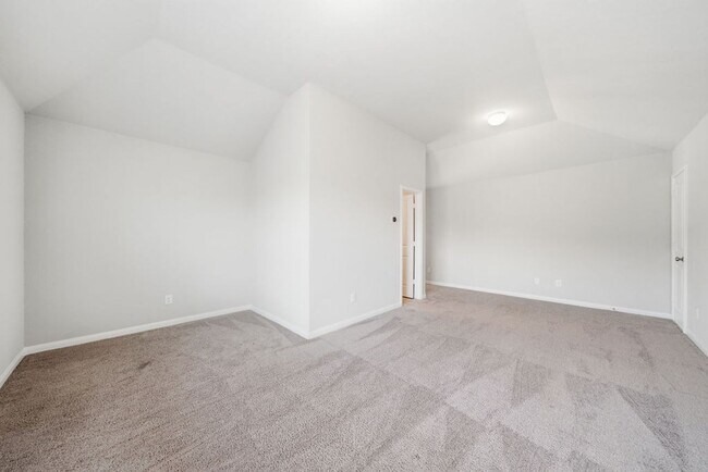 Building Photo - 12071 Pitcher Rd