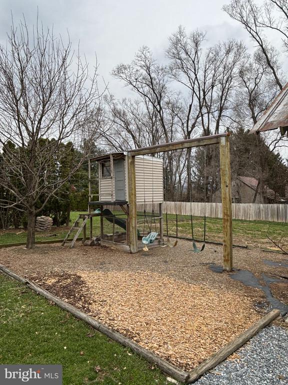 Building Photo - 21 Greble Rd