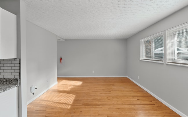 Open Layout - Somerset Apartments