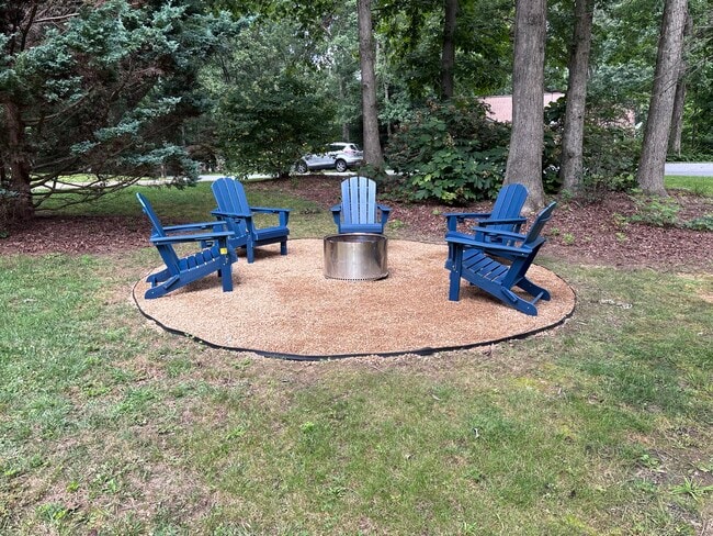 Building Photo - 28 Turnberry Dr