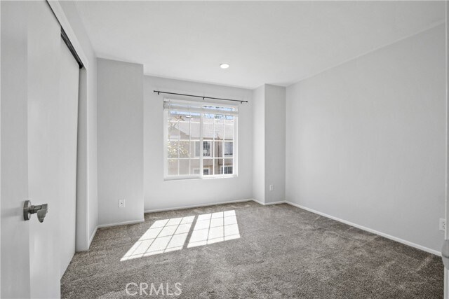 Building Photo - 57 Woodleaf