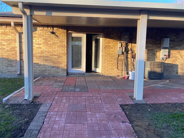 Building Photo - 910 Sunny Slope Dr