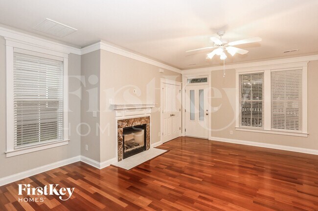 Building Photo - 128 Kensington St