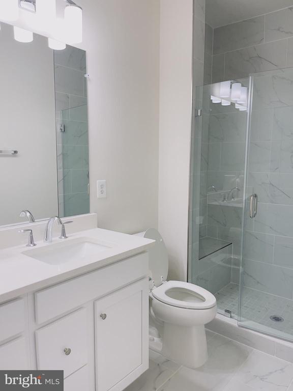 Building Photo - 24158 Thurso Sq