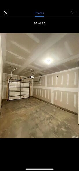 Building Photo - Room in Townhome on Joneshaven Dr