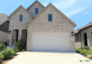 Building Photo - 1005 Easy Gruene