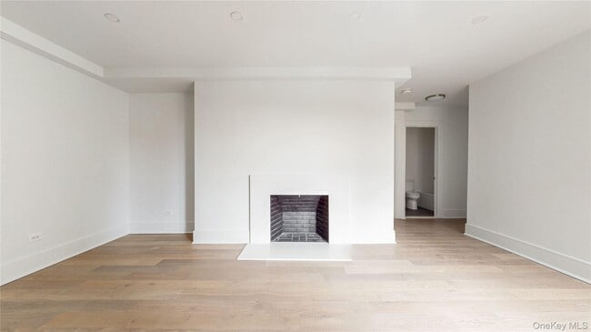 Building Photo - 148-09 Northern Blvd