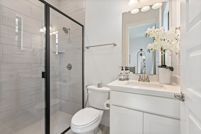 Building Photo - 1125 Sugar Bars Dr