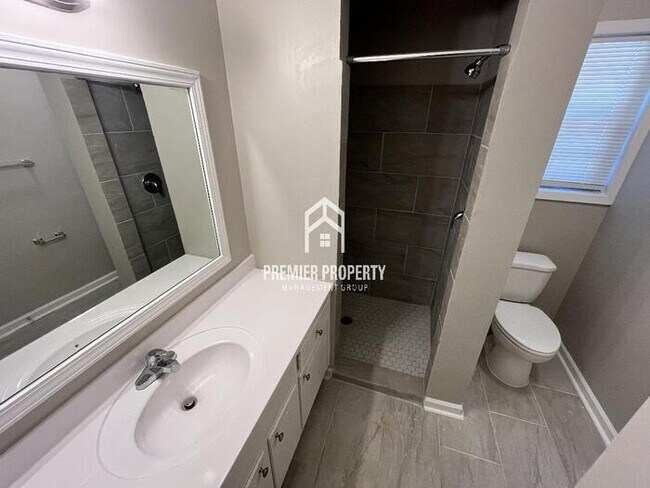 Building Photo - 5374 Hudgins Rd