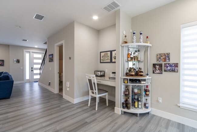 Building Photo - Gainesville Luxury Living at Celebration Pointe