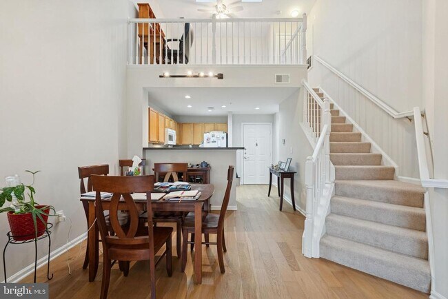 Building Photo - 12000 Market St