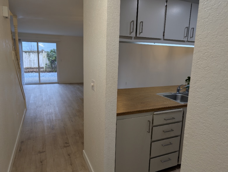 Building Photo - 4617 80th St NE