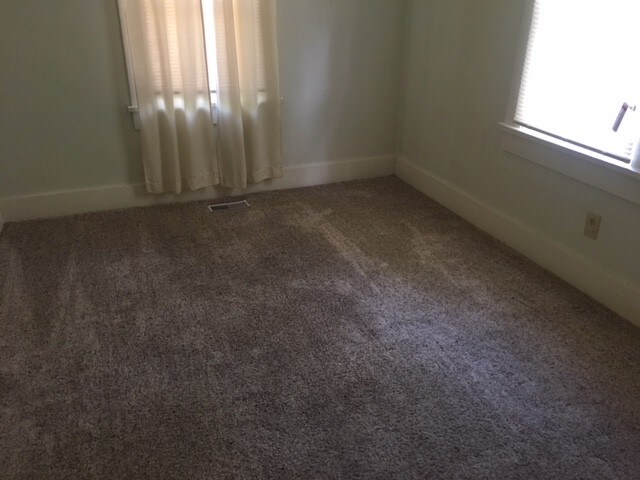 Building Photo - 1426 West 2nd St N