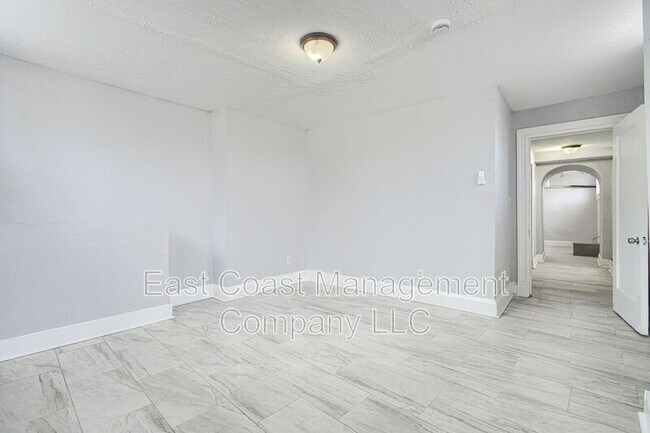 Building Photo - 2878 Harford Rd