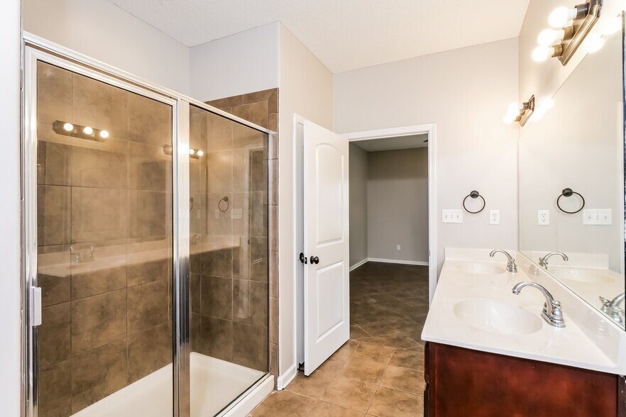 Building Photo - 4315 Markston Dr