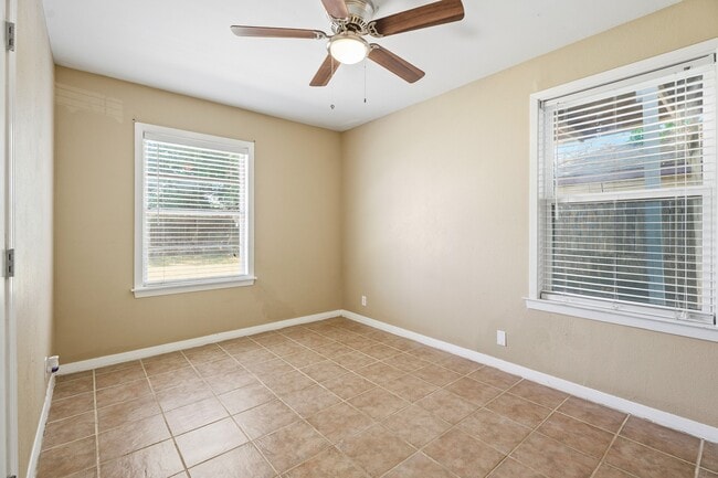 Building Photo - 3209 Chestershire Dr