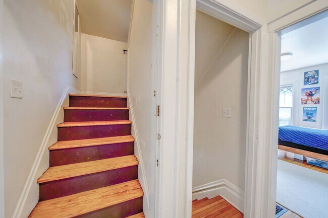 Building Photo - Charming 5-Bedroom Home with Exposed Brick and Modern Upgrades