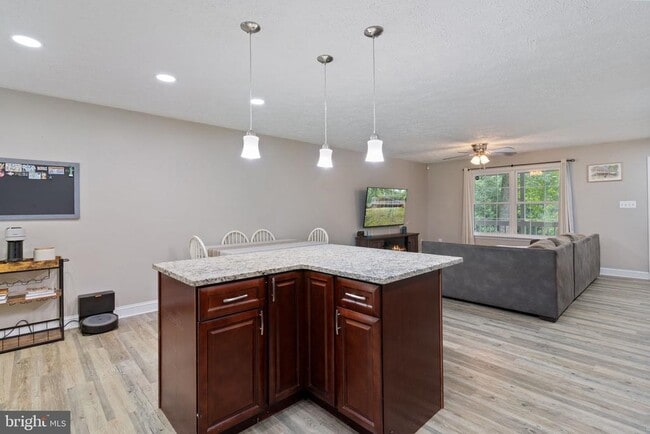 Building Photo - 12418 Red Rock Ct