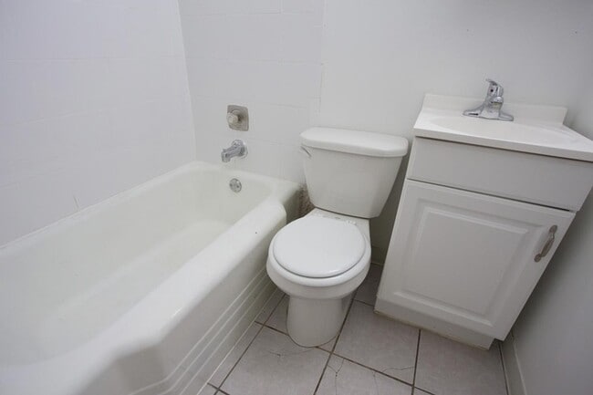 Floorplan - 5452 S. Ellis Avenue