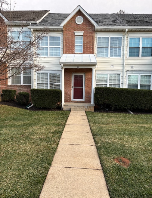 Building Photo - 305 Mt Royal Ave