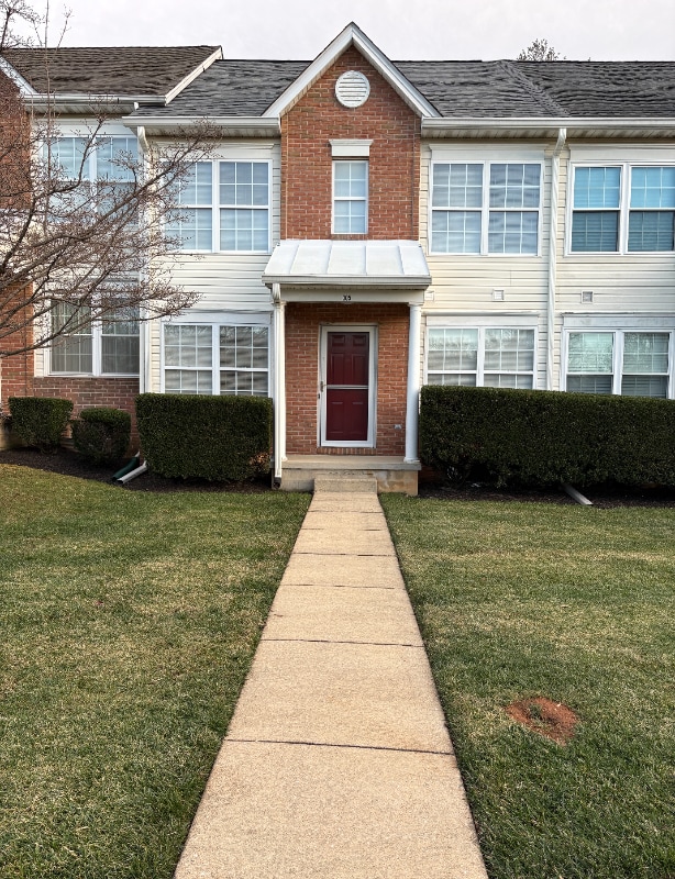 Building Photo - 305 Mt Royal Ave