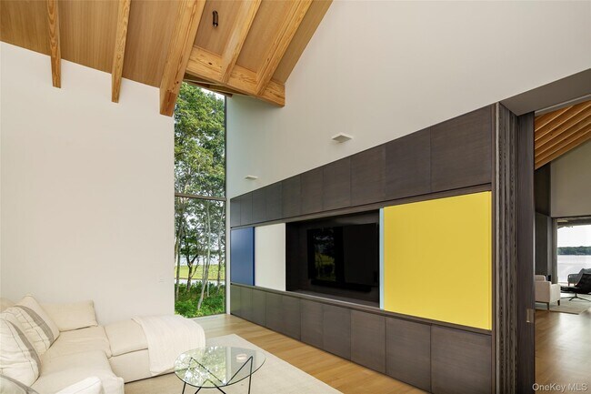 Building Photo - 47L S Ferry Rd