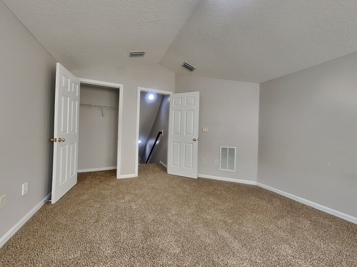 Building Photo - 9251 Hawkeye Dr