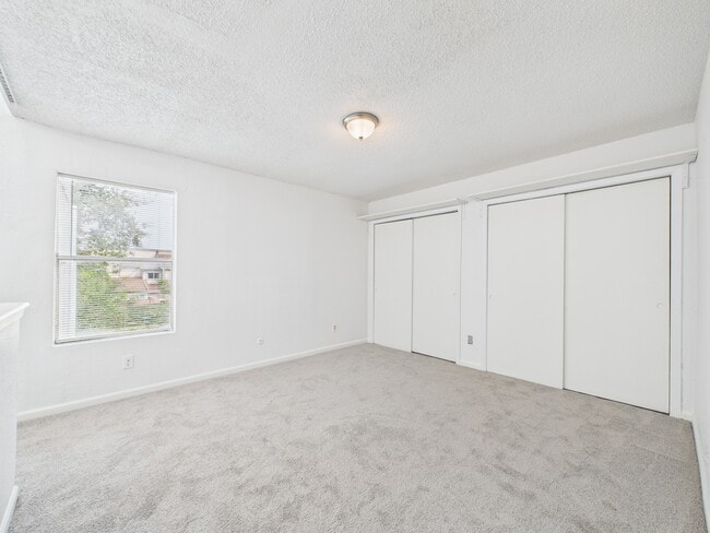 Building Photo - 781 Country Pl Dr