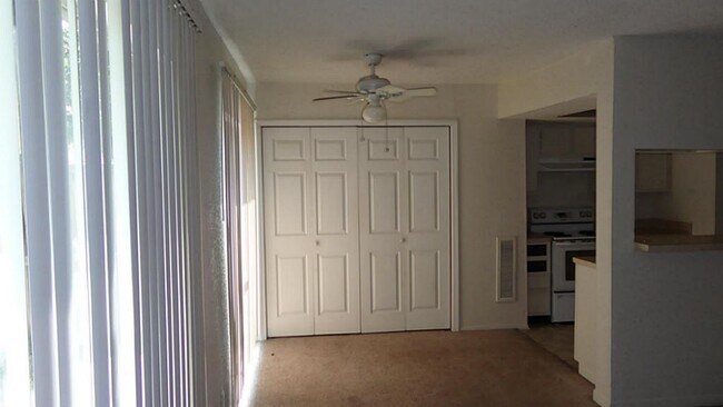 Building Photo - 5632 Birchmont Dr