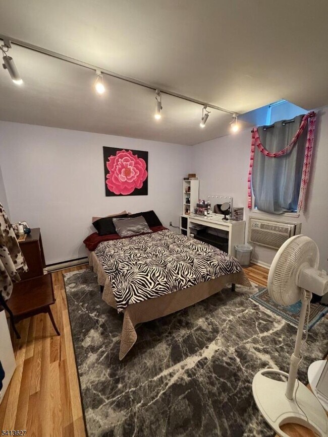 Building Photo - 520 Turnpike C111 Tpke