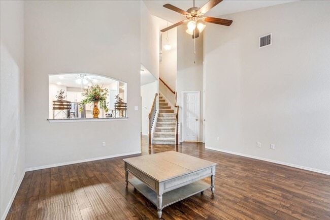 Building Photo - 4/2.5 in Midway ISD