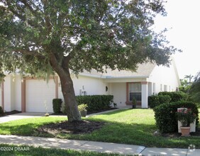 Building Photo - 1419 Coconut Palm Cir