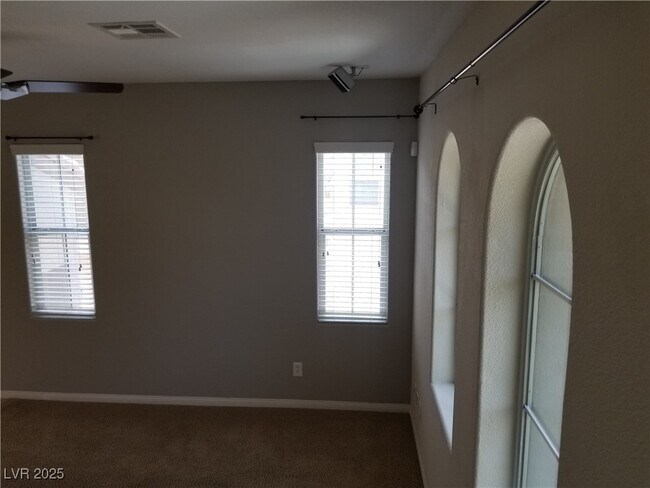 Building Photo - 6447 Oak Savanna Ct