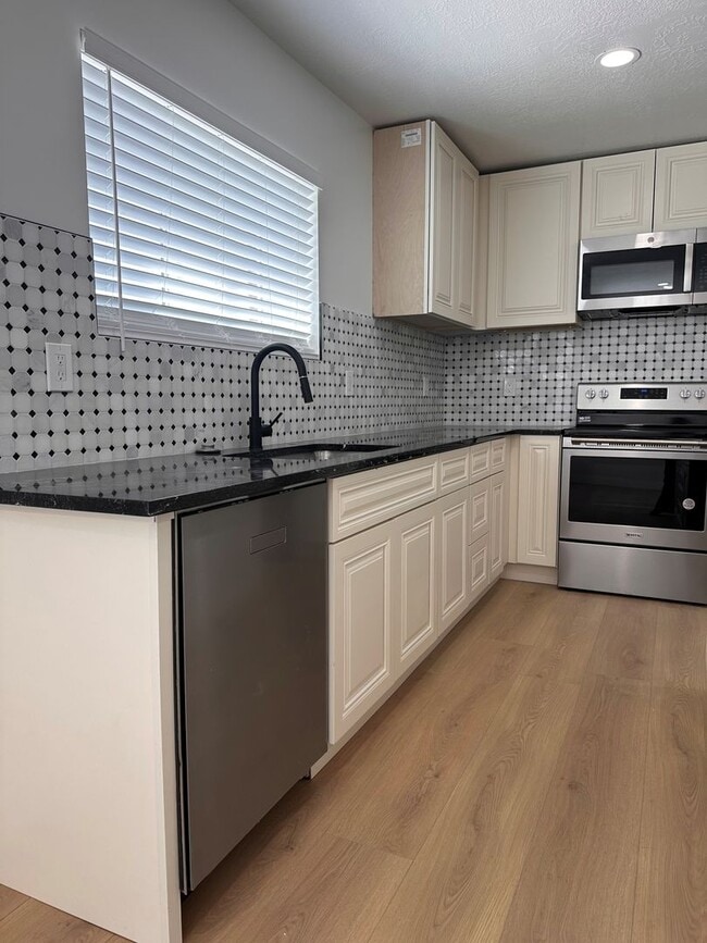 Building Photo - Completely Remodeled 3 Bedroom Home