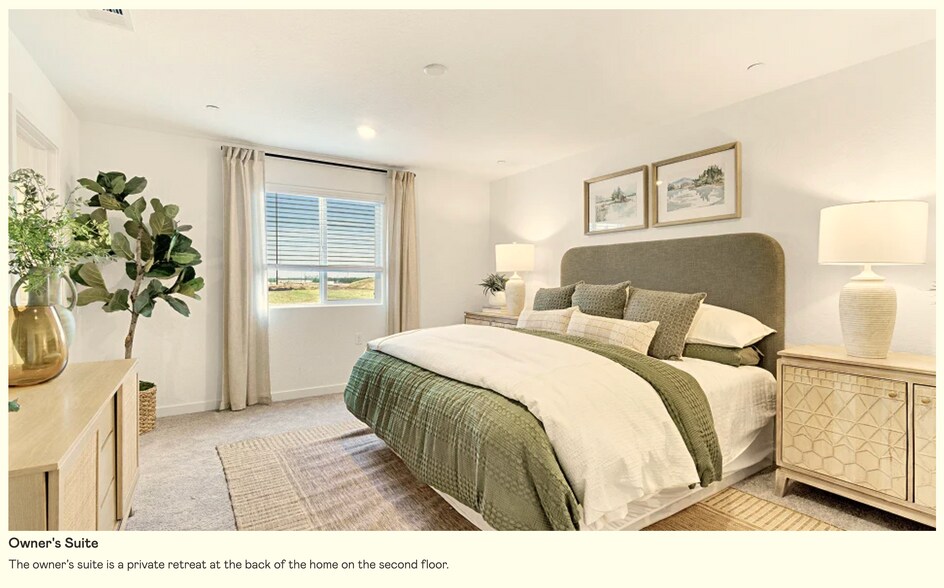 Building Photo - 4457 Buckingham Ave