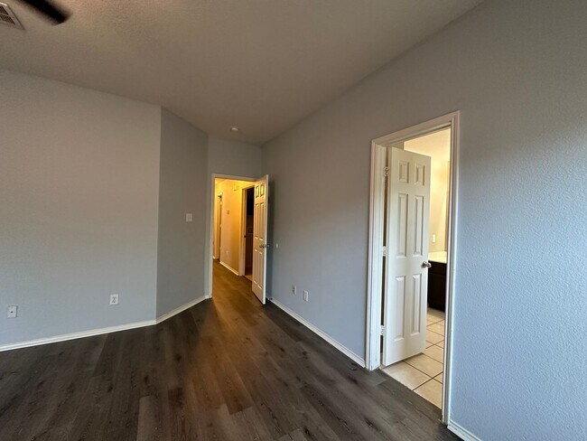 Building Photo - 209 Tripp Trail