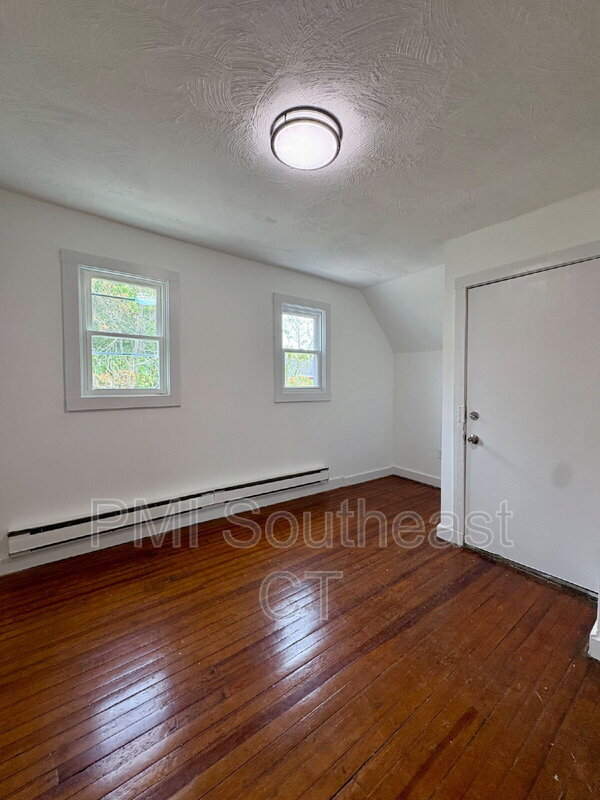 Building Photo - 7 Griswold Ct