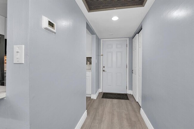 Building Photo - 9355 SW 8th St