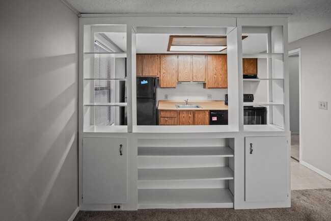 Building Photo - 9537 Olde Woods Dr