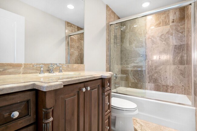 Building Photo - 555 S Ocean Blvd