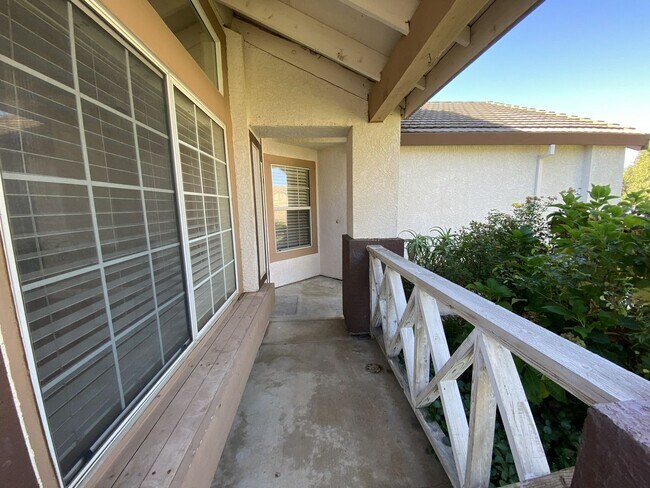 Building Photo - Charming Single-Story Home in Tracy — Acro...