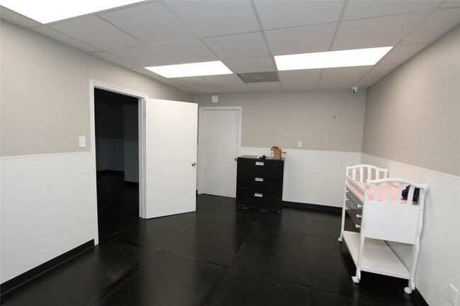 Building Photo - 11518 Bogs Rd