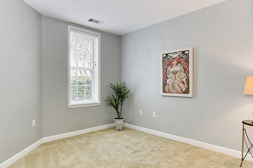 Building Photo - 400 Cameron Station Blvd