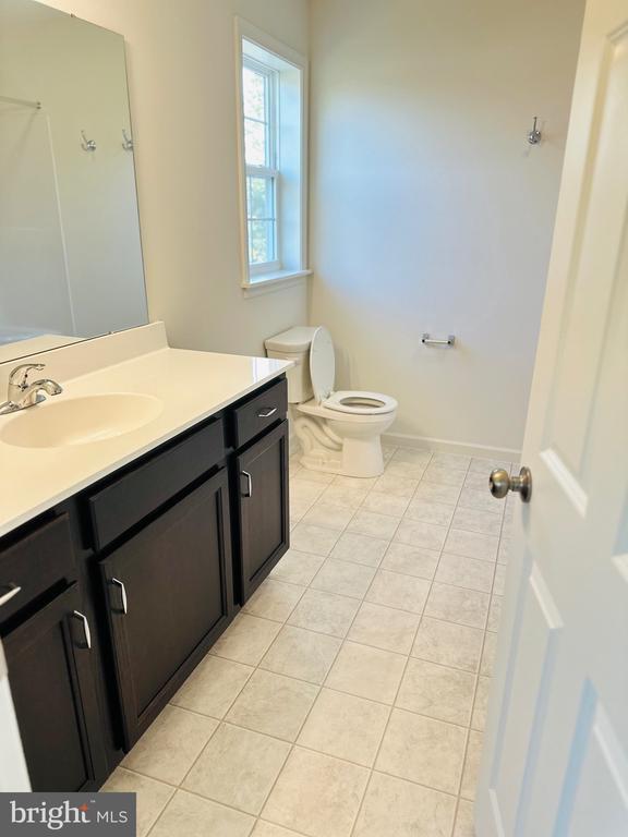 Building Photo - 7884 Briarwood Dr