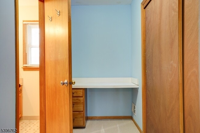 Building Photo - 11 Lenox St