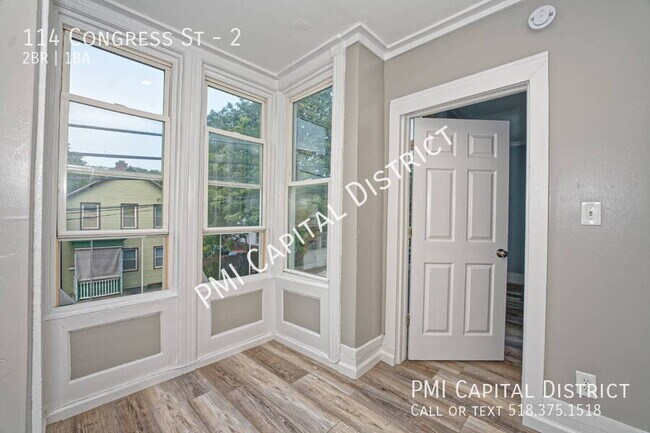 Building Photo - 114 Congress St