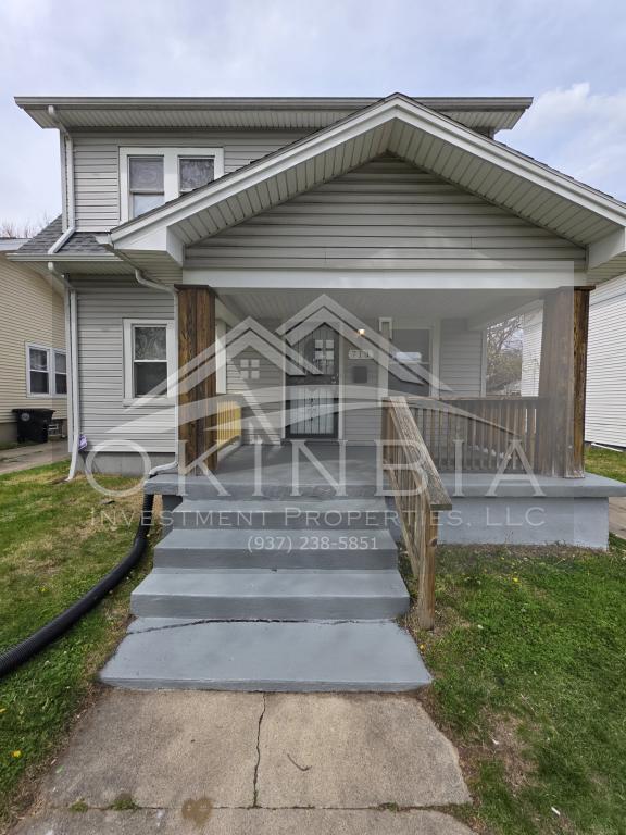 Building Photo - 713 W Hillcrest Ave