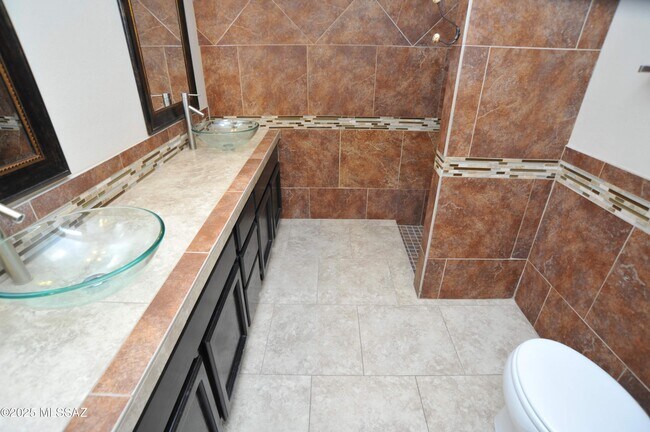 Building Photo - 6515 N Burro Creek Pl