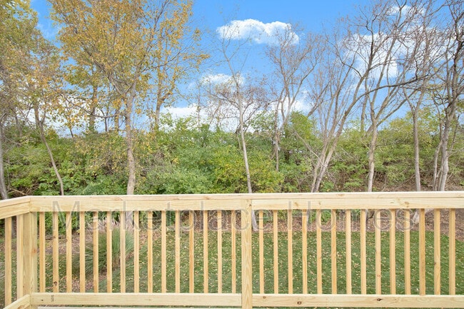 Building Photo - 619 Cygnet Lake Dr